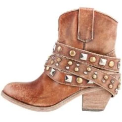 Circle G By Corral Ladies Studded Strap Ankle Cowgirl Boots P5042 -Ariat Style 12 08f3fd0e 611e 4a9b ad3a 23ce5862c10c