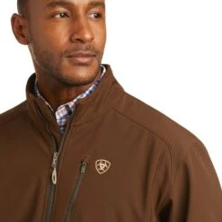 Ariat Men's Logo 2.0 Softshell Dark Brew & Tan Jacket 10035585 -Ariat Style F20 MNS WEST 10035585 detail01