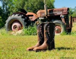 Ariat® Men's Quickdraw VentTEK® Brown Patriotic Flag Boots 10027165 11 Ariat® Men's Quickdraw VentTEK® Brown Patriotic Flag Boots 10027165 -Ariat Style IMG 2525