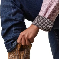 Ariat® Men's Wrinkle Free Oakly White Button Down Shirt 10043857 -Ariat Style S23 MNS WEST 10043857 detail04