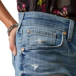 Ariat® Ladies 5" Stephanie Light Wash Denim Shorts 10044360 -Ariat Style S23 WMS WEST 10044360 detail02